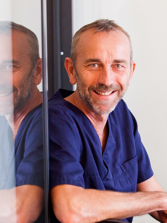 Dr. med. (I) Jörg Blesse, Plastische Chirurgie / Schönheitschirurgie Bielefeld